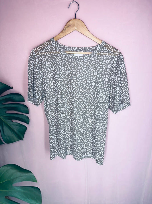 Witchery green mesh printed tee (XL)